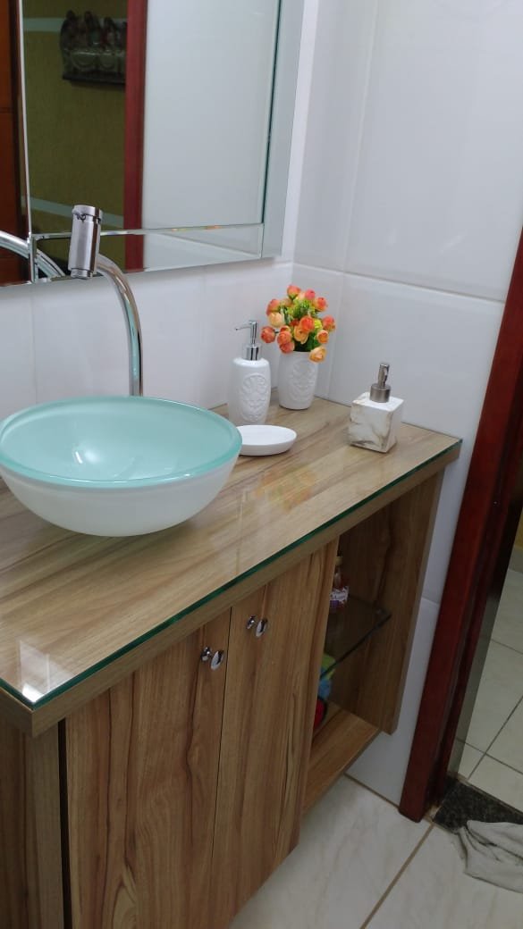 Projeto de móveis planejados - quarto de casal com móveis sob medida