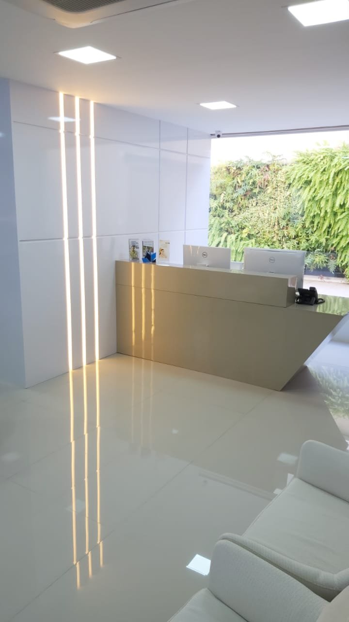 Móveis planejados para comércios - loja com design personalizado e funcional